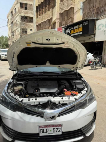 toyota-corolla-altis-16-x-cvt-i-big-8