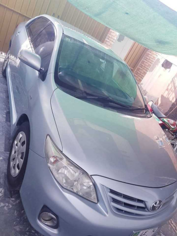 toyota-corolla-altis-x-manual-16-big-6