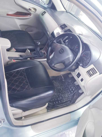toyota-corolla-altis-x-manual-16-big-4