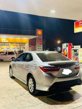 toyota-corolla-altis-16-x-cvt-i-big-1