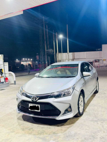 toyota-corolla-altis-16-x-cvt-i-big-0