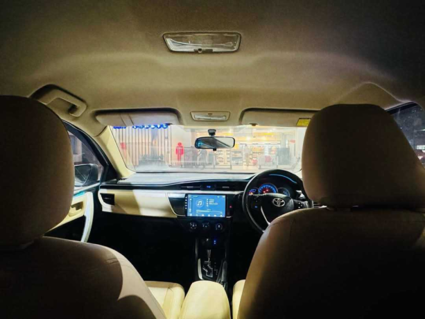 toyota-corolla-altis-16-x-cvt-i-big-4
