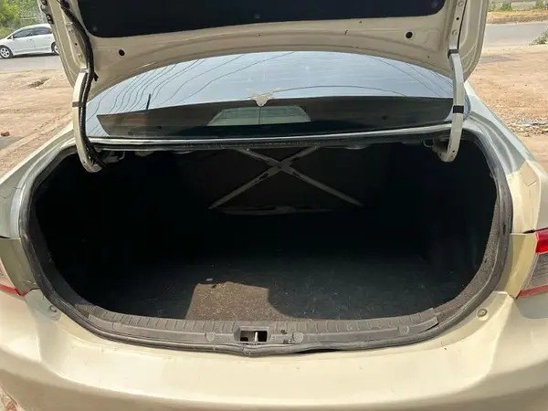 toyota-corolla-xli-2009-gli-convert-big-2