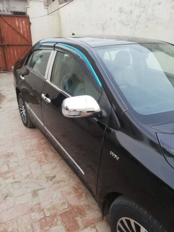 toyota-corolla-altis-x-manual-16-big-8
