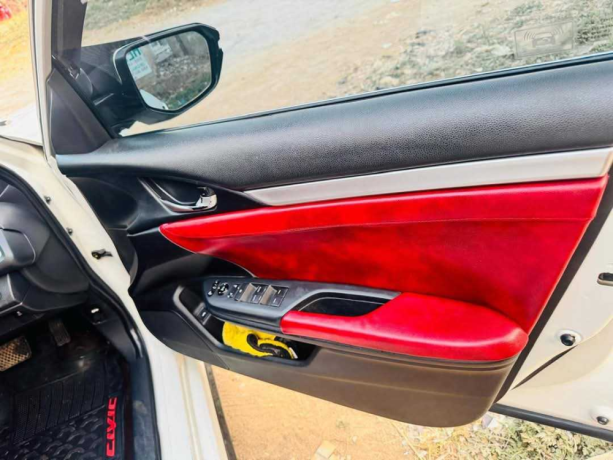 honda-civic-oriel-big-9