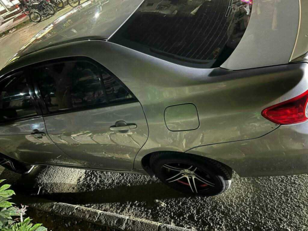 toyota-corolla-altis-x-manual-16-big-4
