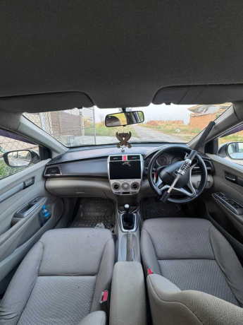 honda-city-12l-mt-big-5