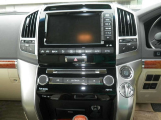 toyota-land-cruiser