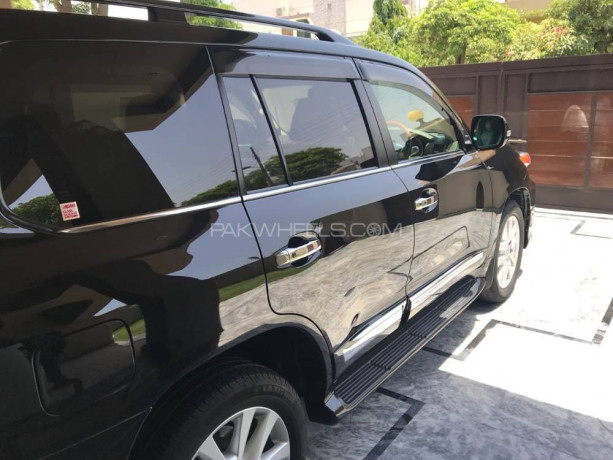 toyota-land-cruiser-big-2