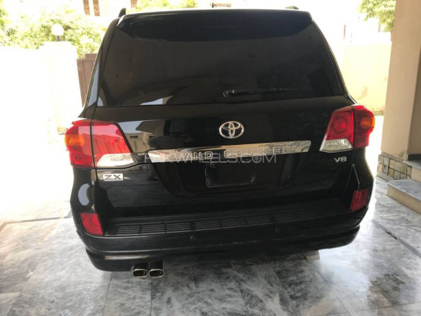 toyota-land-cruiser-big-5