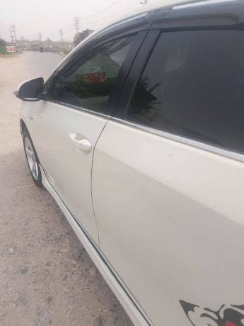 toyota-corolla-gli-big-2