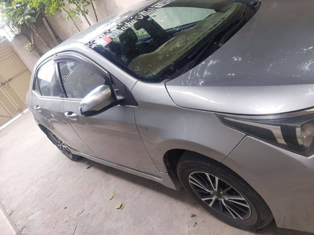 toyota-corolla-gli-big-1