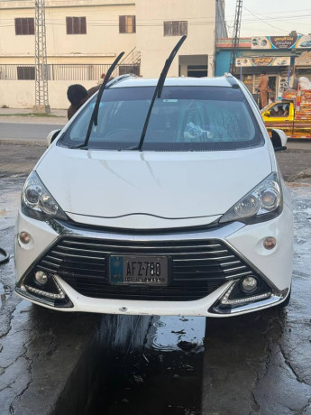 toyota-aqua-gr-big-0