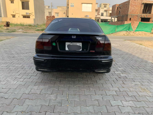 honda-civic-oriel-big-1
