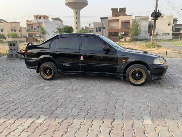 honda-civic-oriel-big-3