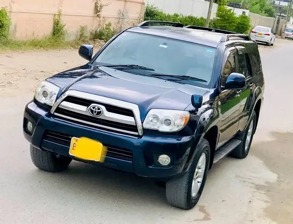toyota-surf-2005-big-8