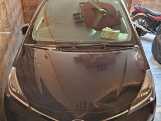 toyota-vitz-f10-2017