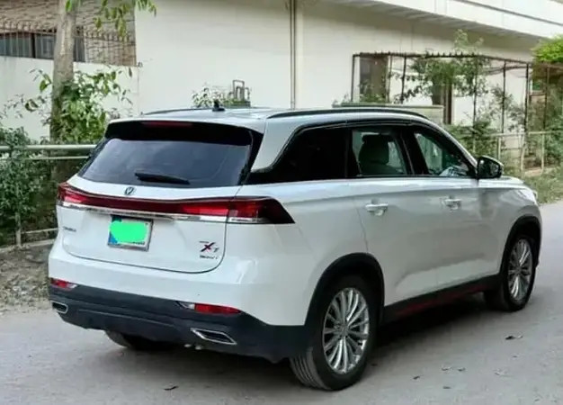 changan-oshan-x7-202223-big-1