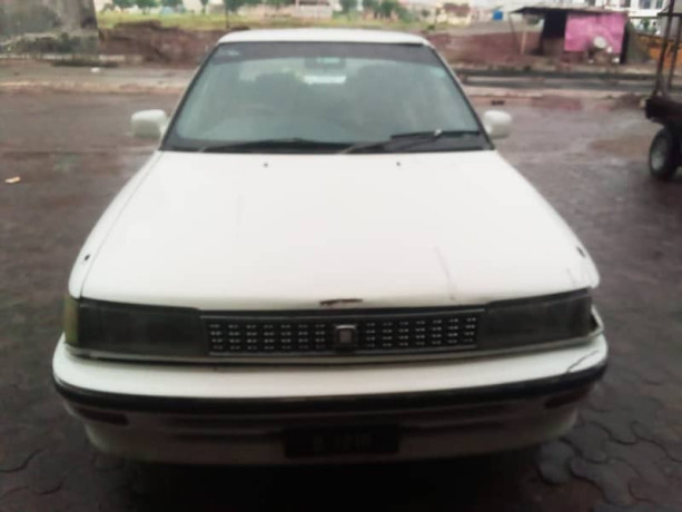 toyota-corolla-big-0