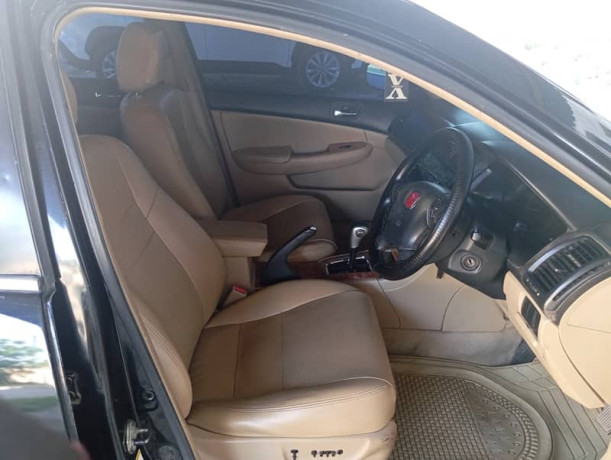 honda-accord-15l-vtec-turbo-big-1