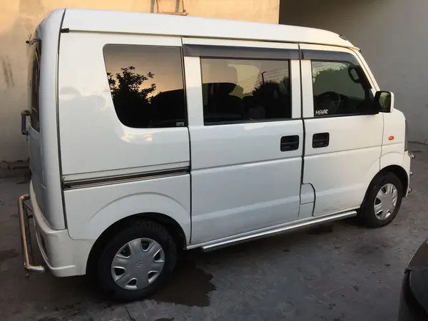 suzuki-every-2014-big-5