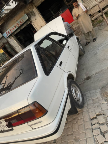 toyota-corolla-big-0