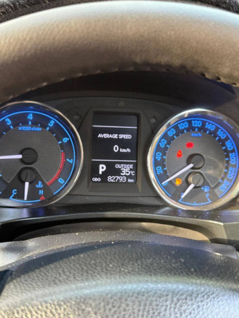 toyota-corolla-altis-x-cvt-i-18-big-8
