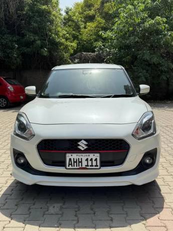 suzuki-swift-rs-10-2018-big-0