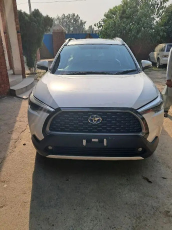 toyota-corolla-cross-hev-x-2024-big-10