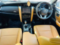 toyota-fortuner-27-v-small-9