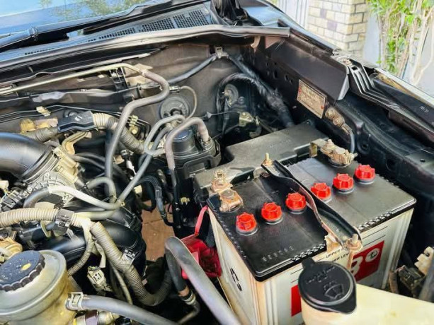 toyota-fortuner-27-v-big-13