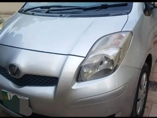 toyota-vitz-2008