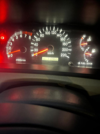 toyota-corolla-altis-x-manual-16-big-10