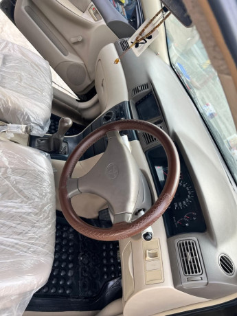 toyota-corolla-altis-x-manual-16-big-4