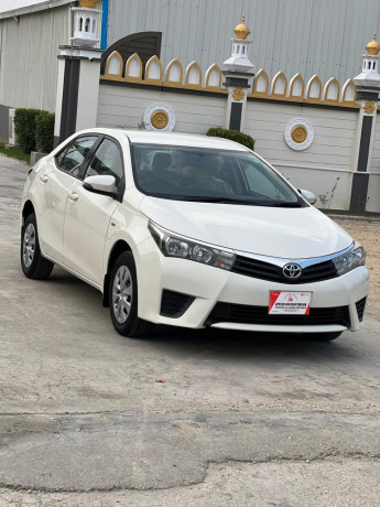 toyota-corolla-altis-x-manual-16-big-1