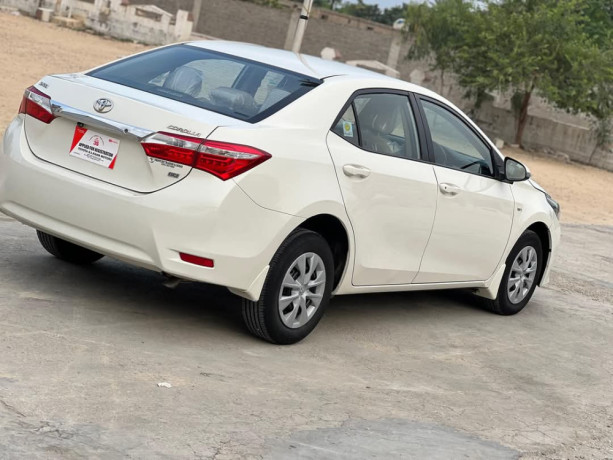 toyota-corolla-altis-x-manual-16-big-8