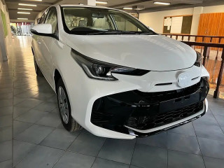 toyota-yaris-2025