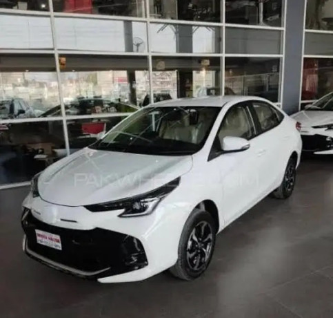 toyota-yaris-13-cvt-2025-big-0