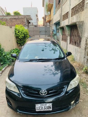 toyota-corolla-altis-x-manual-16-big-1