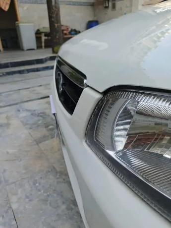 suzuki-alto-2010-big-4
