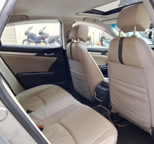 honda-civic-oriel-big-9