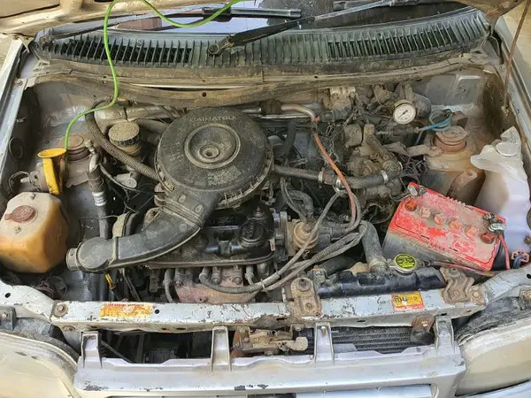daihatsu-cuore-2010-big-6