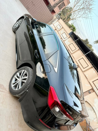 honda-civic-oriel-big-2