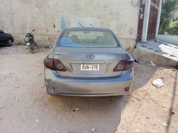 toyota-corolla-altis-x-manual-16-big-5