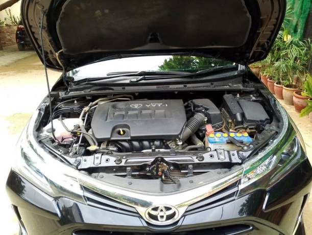toyota-corolla-altis-16-x-cvt-i-big-5