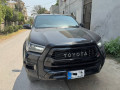 toyota-hilux-revo-gr-s-small-0