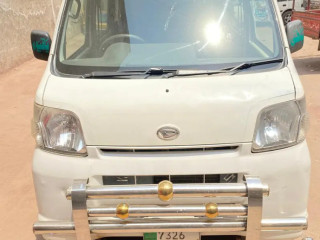daihatsu-hijet-2013
