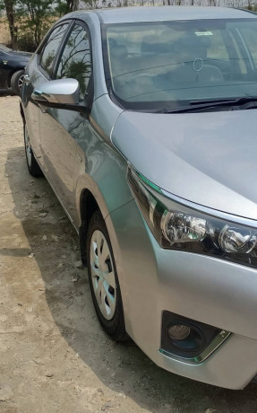 toyota-corolla-altis-x-manual-16-big-2