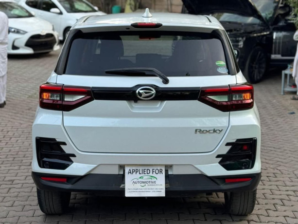 toyota-raize-g-big-3