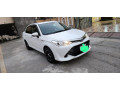 toyota-corolla-axio-hybrid-15-2016-small-0